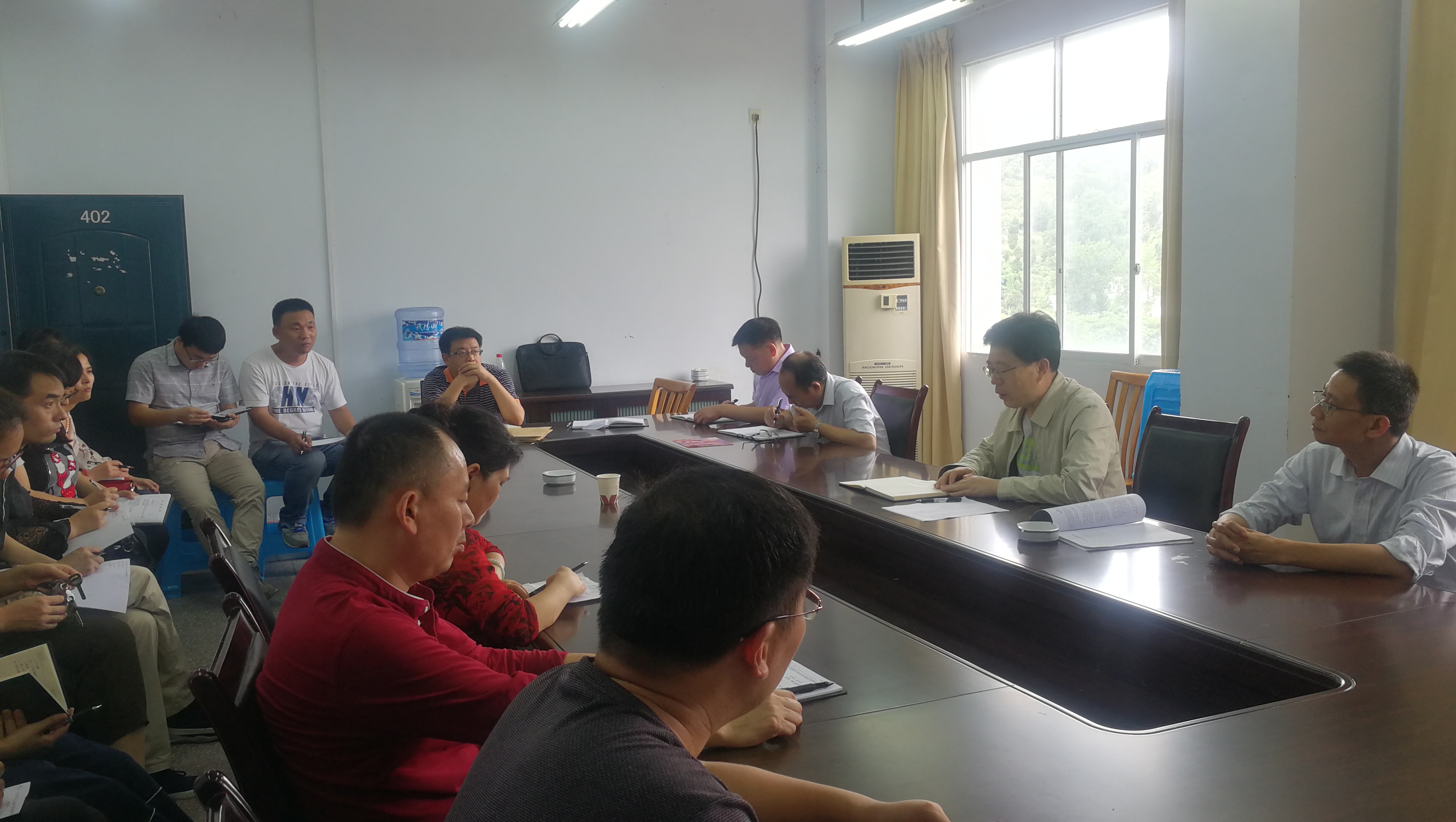 科研处召开技术技能积累与社会服务项目推进会